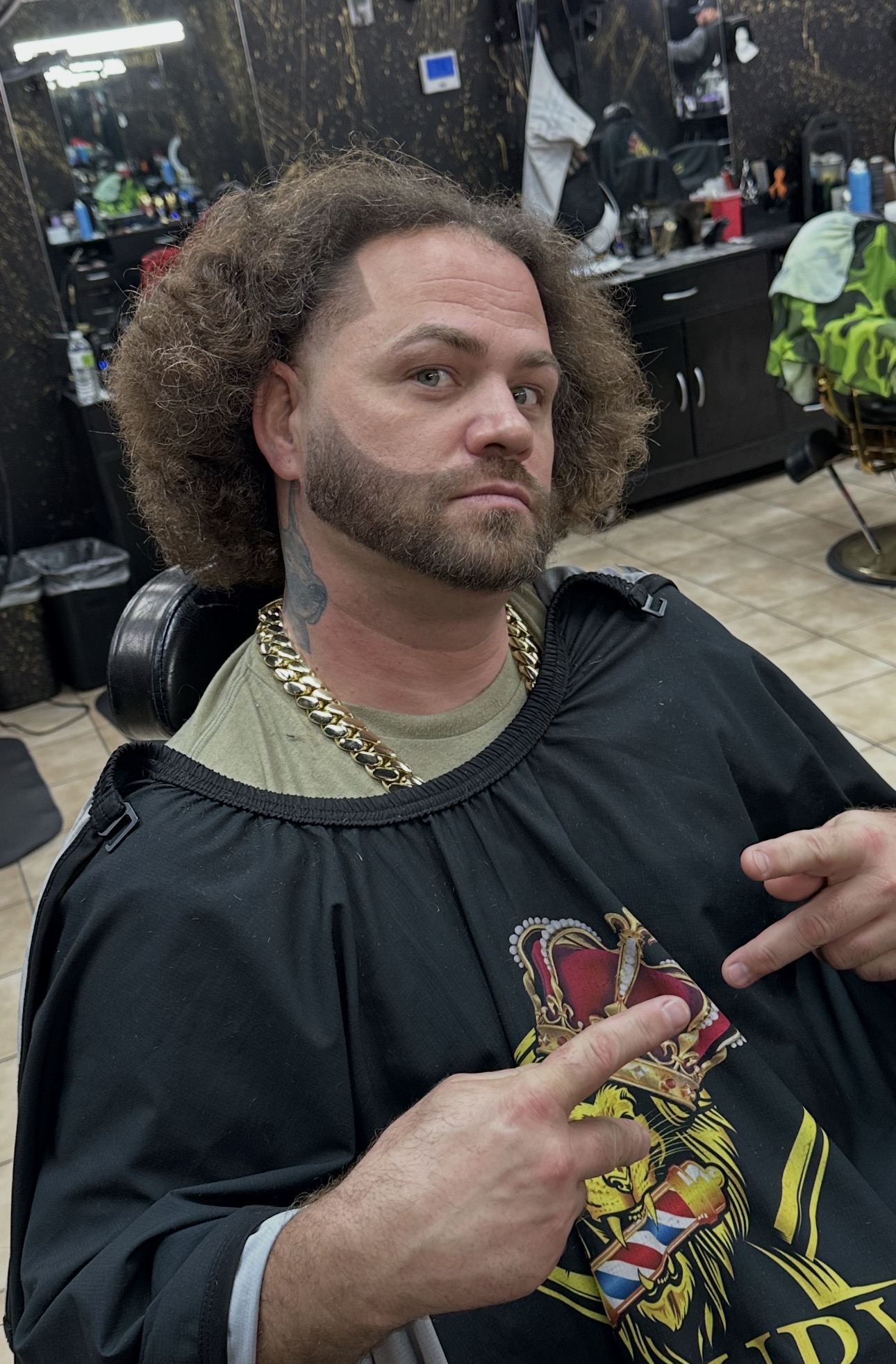 Precisely shaped beard at Luxury Fades